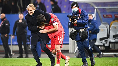 Идеальный октябрь Карпина